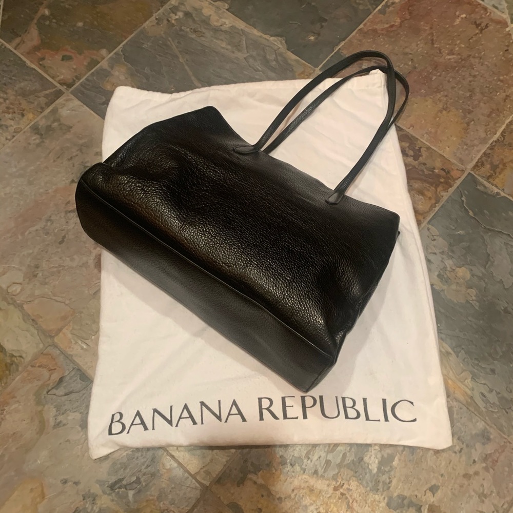 COPY - EUC - Banana Republic - Boyfriend Bag